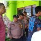 Puluhan massa yang tergabung dalam Aliansi NGO Topan-AD Kabupaten Asahan menggelar aksi unjuk rasa di depan Kantor Kementerian Agama (Kemenag) Kabupaten Asahan//Foto: Ahmad Afrizal Margolang.
