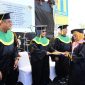 Wakil Gubernur Idah Syahidah Rusli Habibie Didampingi Deputi KS/PK Kemendukbangga dan Kepala BKKBN Provinsi Saat Menghadiri Wisuda Sekolah Lansia Gorontalo. (Foto: HUMAS).