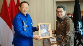 Gubernur Gorontalo, Gusnar Ismail Saat Diterima Menteri Ekonomi Kreatif, Teuku Riefky Harsya.