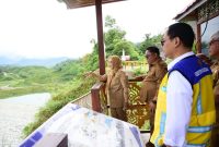 Wakil Gubernur Gorontalo Idah Syahidah Rusli Habibie melakukan peninjauan langsung perkembangan proyek Pembangunan Strategis Nasional Waduk Bulango Ulu di Kecamatan Bulango Ulu, Kabupaten Bone Bolango, Senin (5/1/2026).